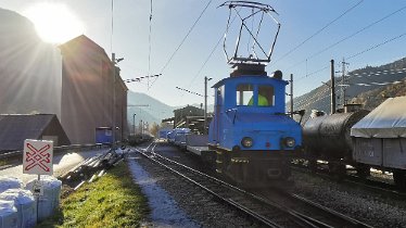 2019.10.25 Breitenauerbahn E-Lok E4 und E2 im Bahnhof Mixnitz
